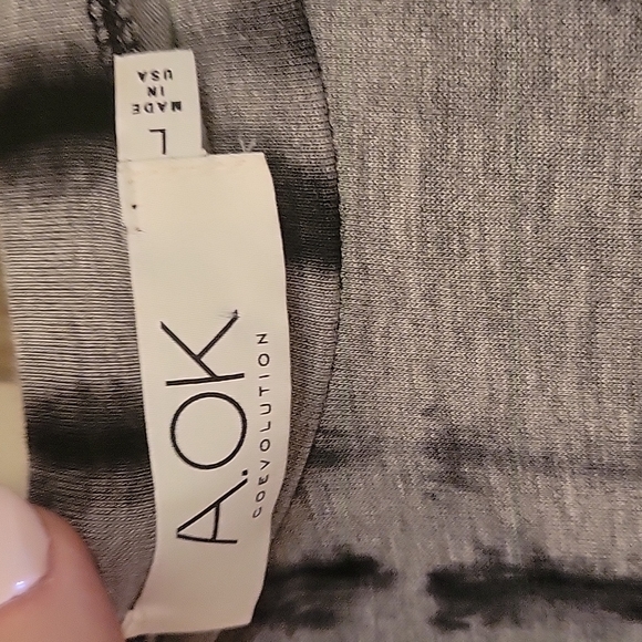 Tie Dye Tee - Picture 3 of 4